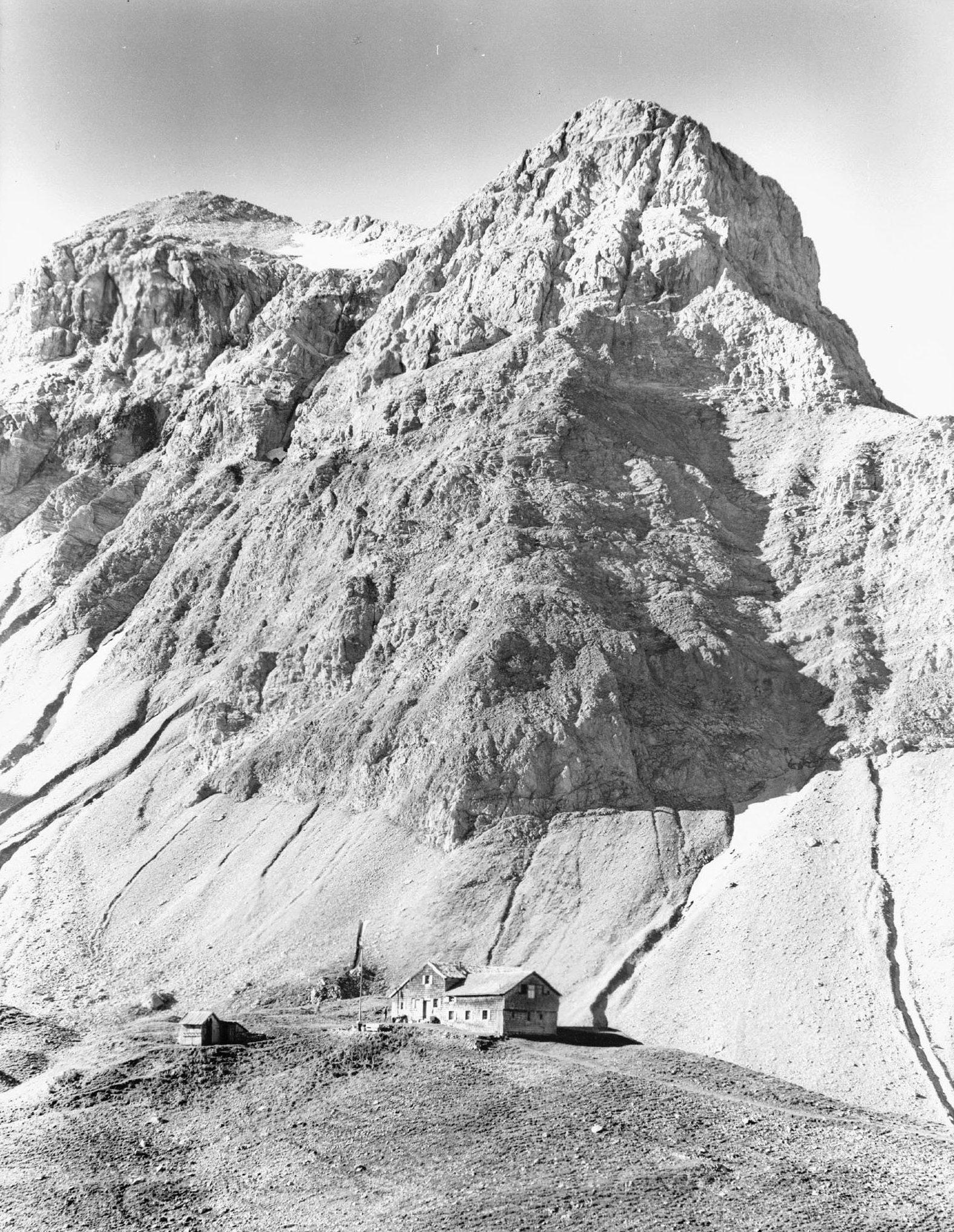 Memminger Hütte vor den Seeköpfen (1956)